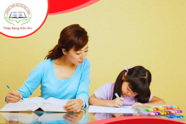 Khi chọn gia sư lớp 5 cần phù hợp với lực học và tiếp thu của con 